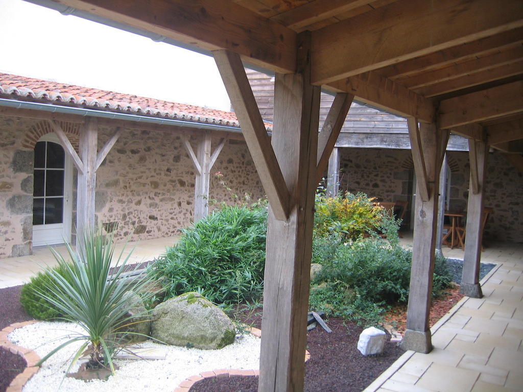 La Minaudiere Nueil-sous-les-Aubiers Exterior foto